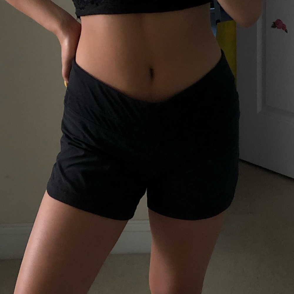 Lululemon classic running shorts